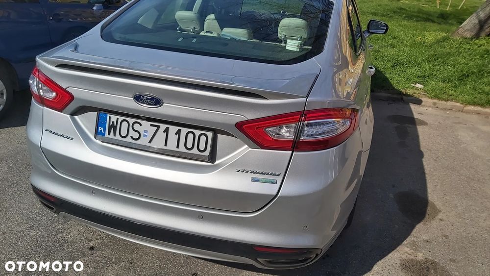 Ford Fusion - 5
