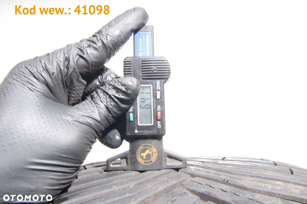 Michelin CrossClimate 2 SUV - 255/40 R20 - 2