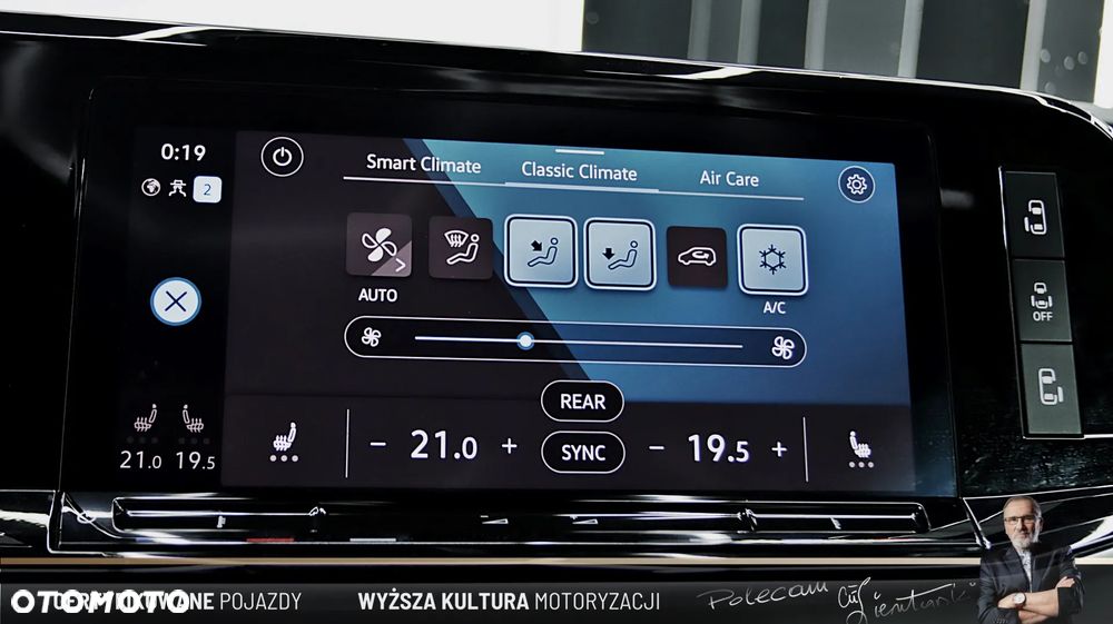 Volkswagen Multivan - 31