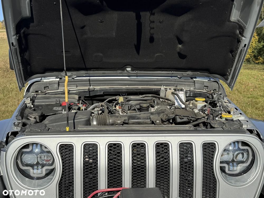 Jeep Wrangler Unlimited 3.6 Automatik Sahara - 28