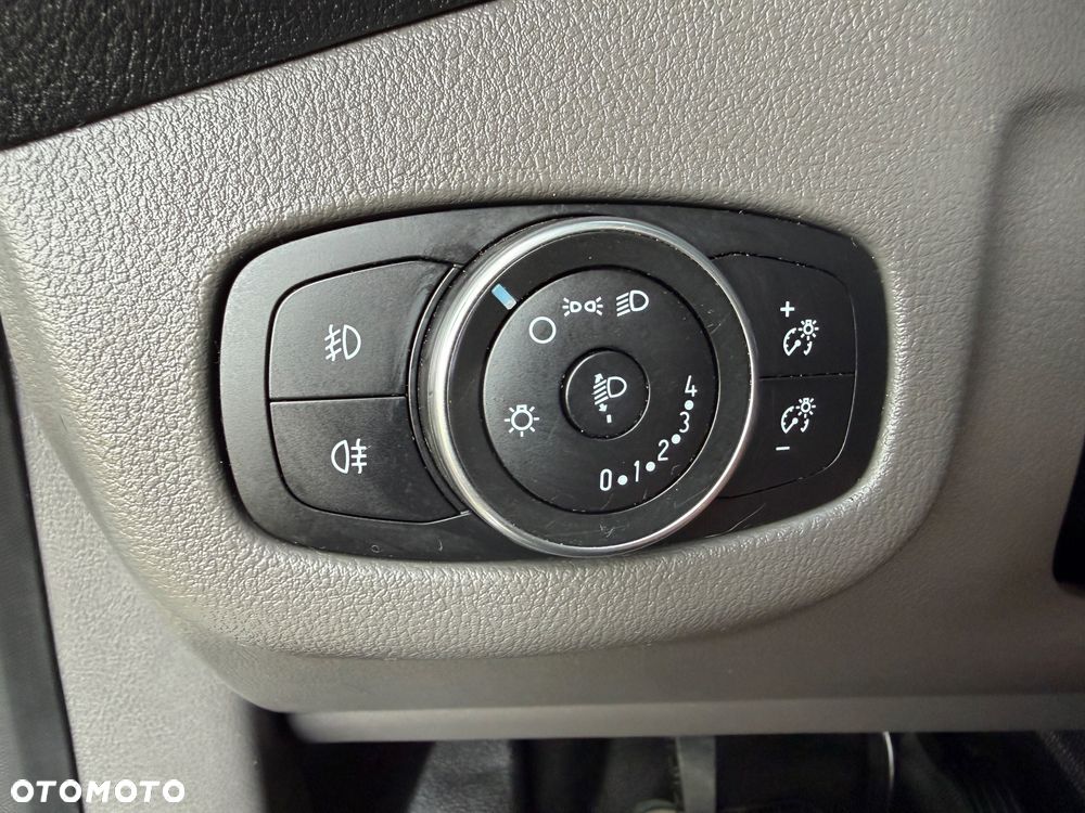 Ford Transit - 19