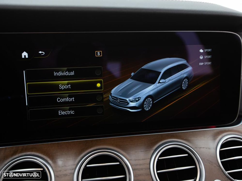 Mercedes-Benz E 300 de 4Matic 9G-TRONIC - 36