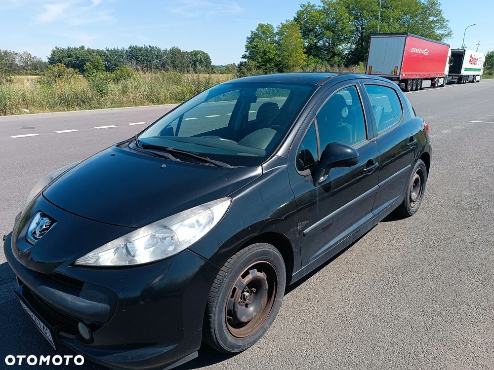 Peugeot 207 1.4 HDi Presence - 6