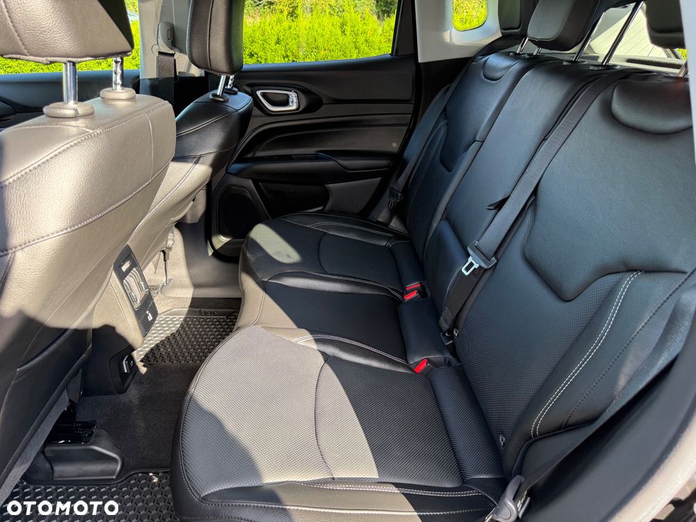 Jeep Compass 1.3 T4 PHEV 4xe Summit S&S - 8
