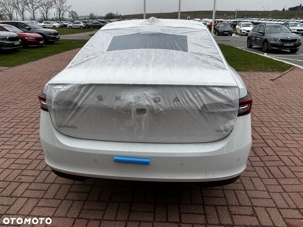 Skoda Superb 2.0 TDI SCR 4x4 Sportline DSG - 8