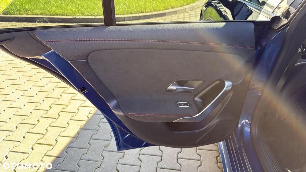 Mercedes-Benz CLA - 15