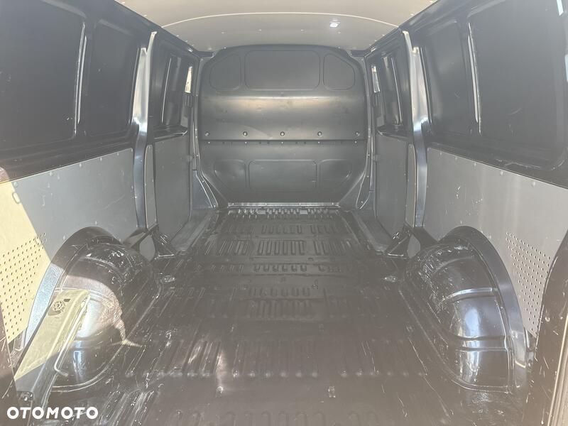 Volkswagen Transporter L2H1 - 21