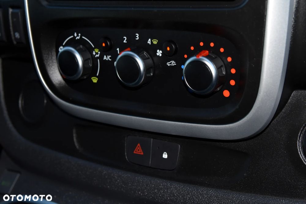 Renault TRAFIC - 18