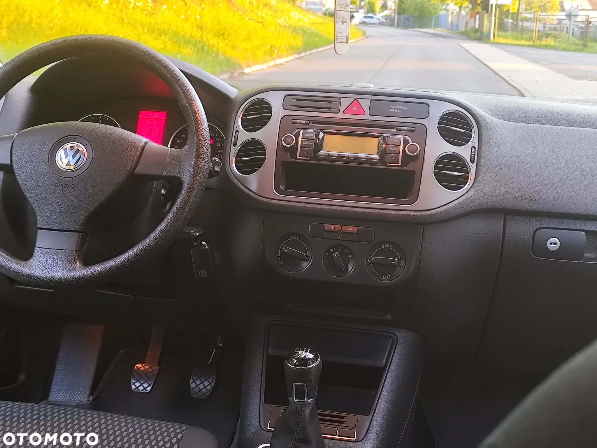 Volkswagen Tiguan 1.4 TSI BlueMotion Technology Trend & Fun - 11