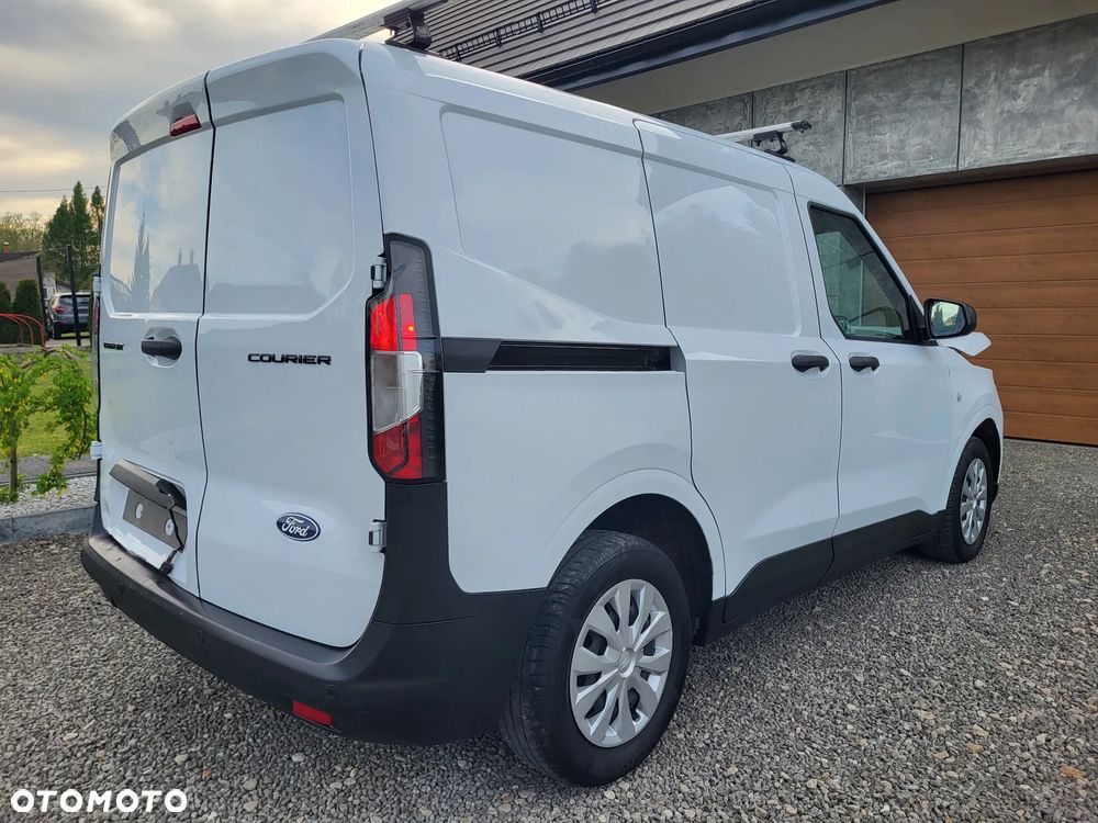 Ford Transit Courier - 6