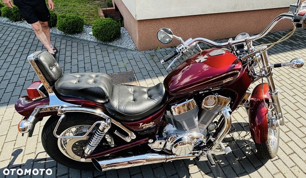 Suzuki Intruder - 7