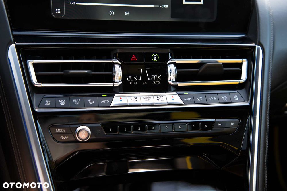 BMW Seria 8 - 28