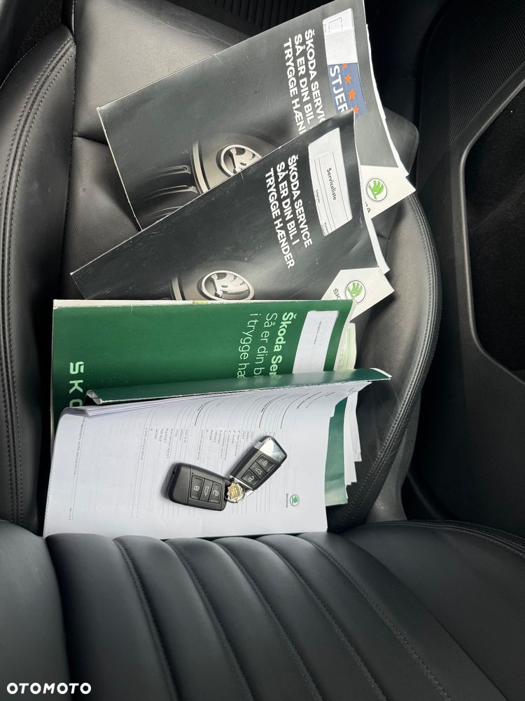 Skoda Superb 2.0 TDI Ambition DSG7 - 35