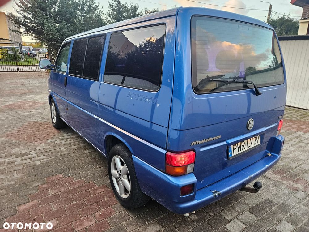Volkswagen Multivan Standard - 4