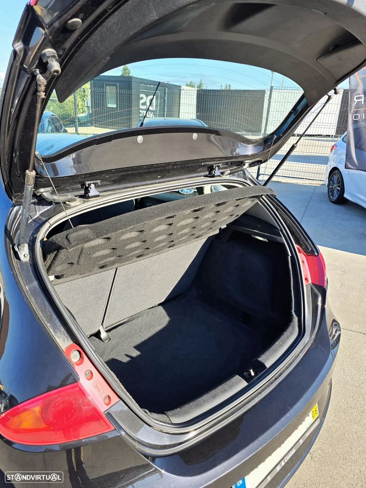 SEAT Leon 1.6 TDI Sport - 24