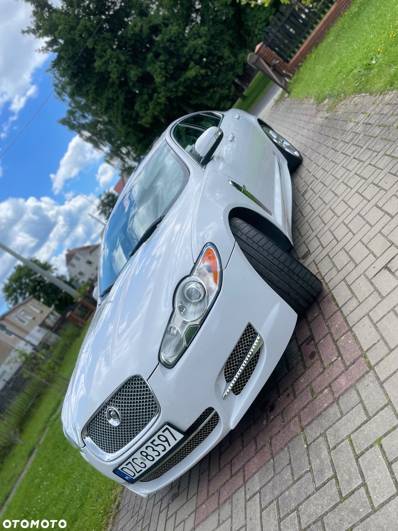 Jaguar XF 4.2 SV8 - 12