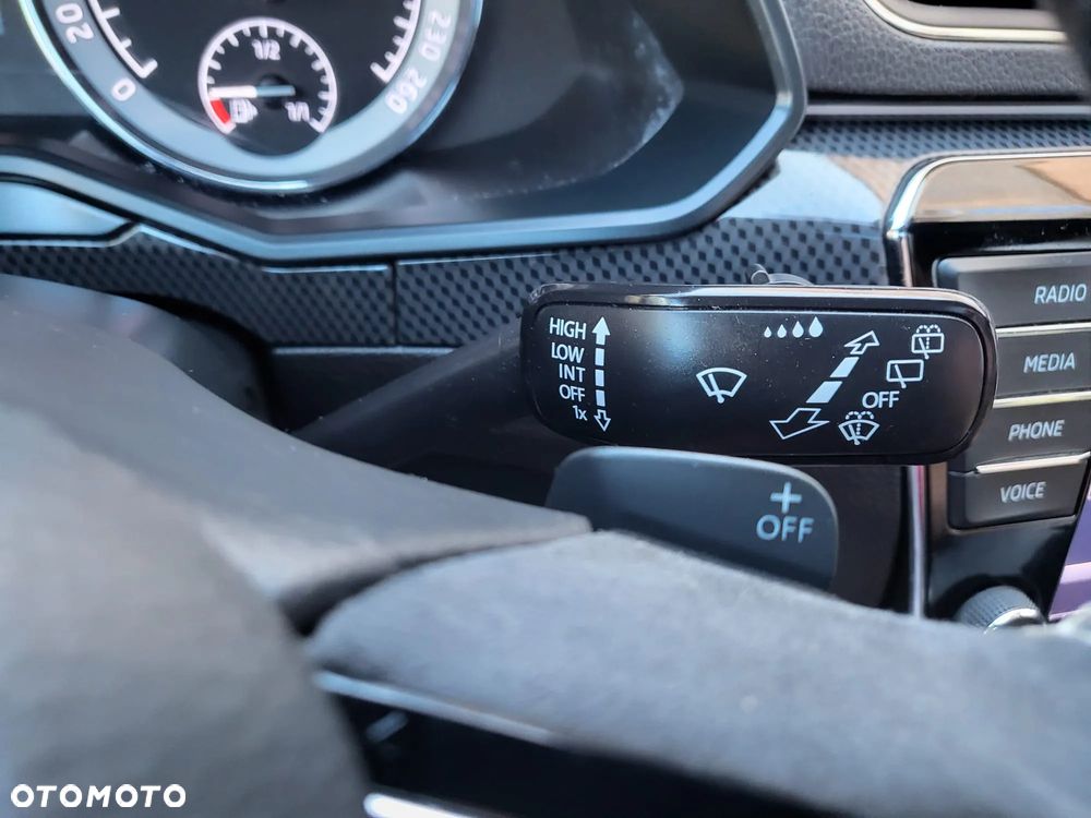 Skoda Superb 2.0 TDI Sportline DSG - 10