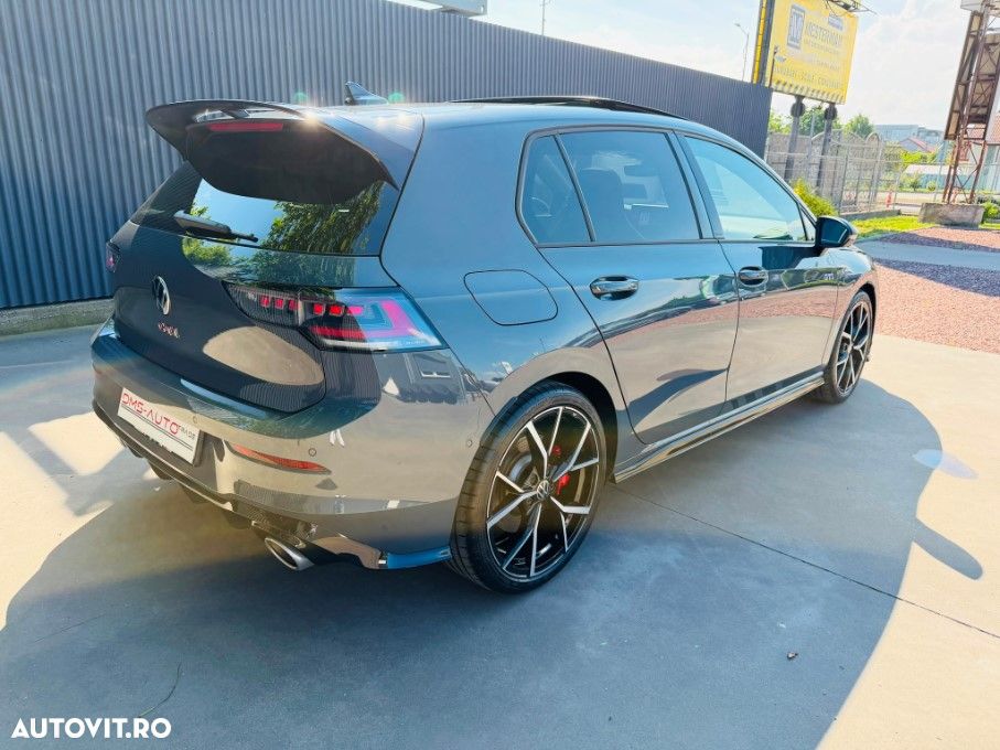 VOLKSWAGEN Golf 2025 — imagine 9