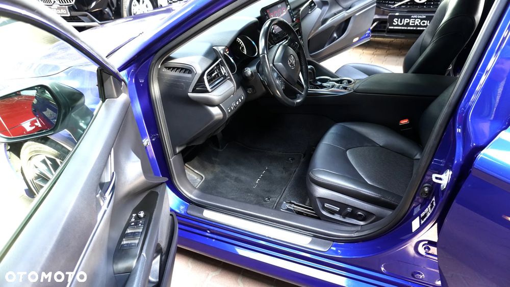 Toyota Camry 2.5 Hybrid Executive CVT - 19