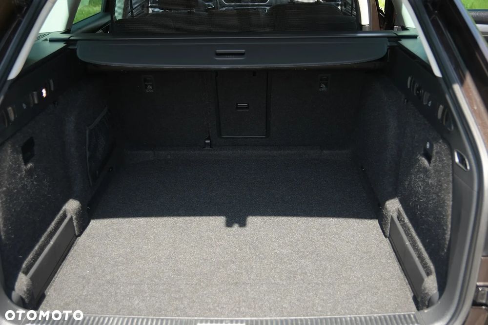 Skoda Superb 2.0 TDI DSG Ambition - 24