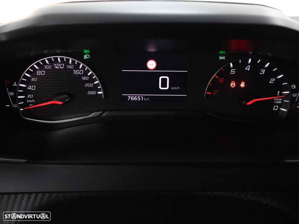 Peugeot 2008 1.2 PureTech Active Pack - 18