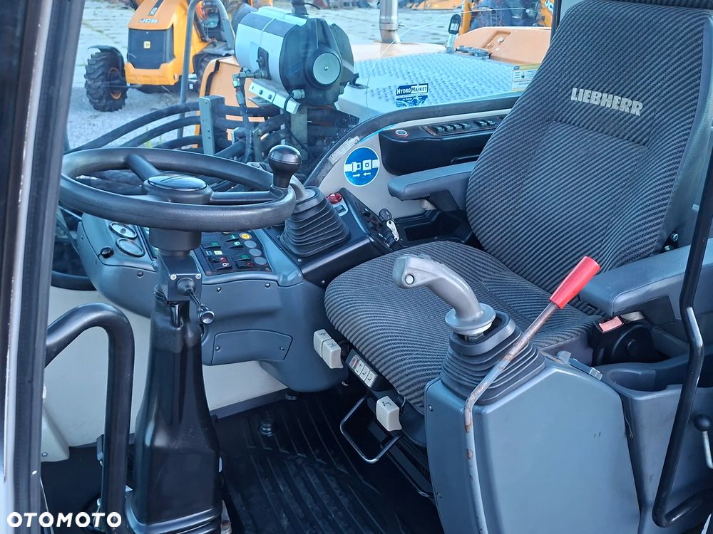 Liebherr A309 ROTOTILT ze szczypcami - 2