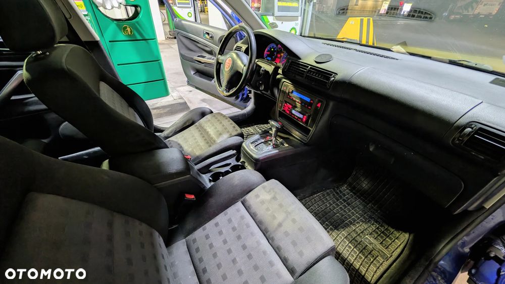 Volkswagen Passat 1.8T Comfortline Tiptr - 7