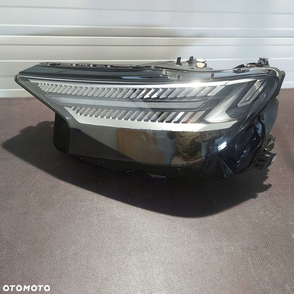 Audi Q4 E TRON MATRIX LED Przód strona lewa 89A941035 - 2