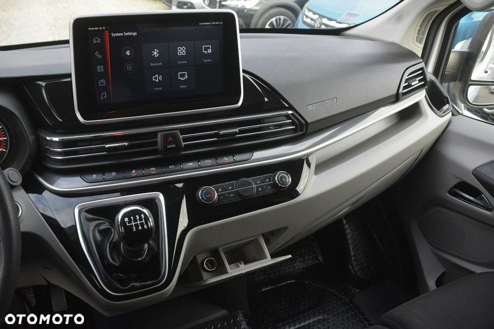 Maxus DELIVER 9 - 25