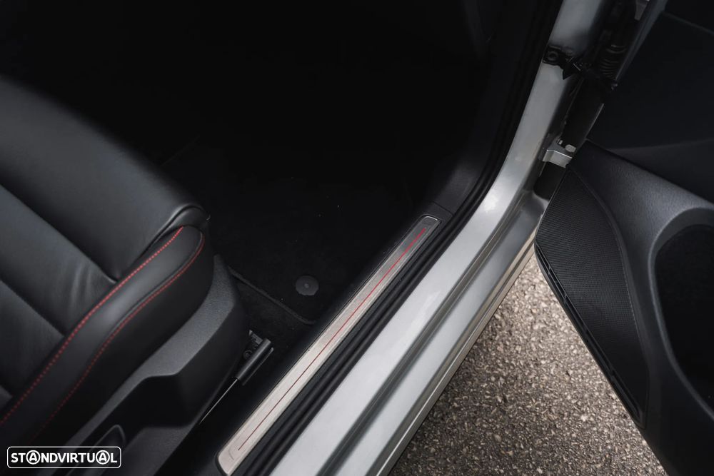 VW Golf GTI Performance BlueMotion DSG - 26