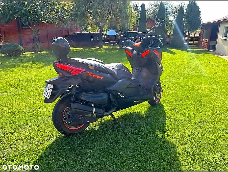 Yamaha X-max - 5
