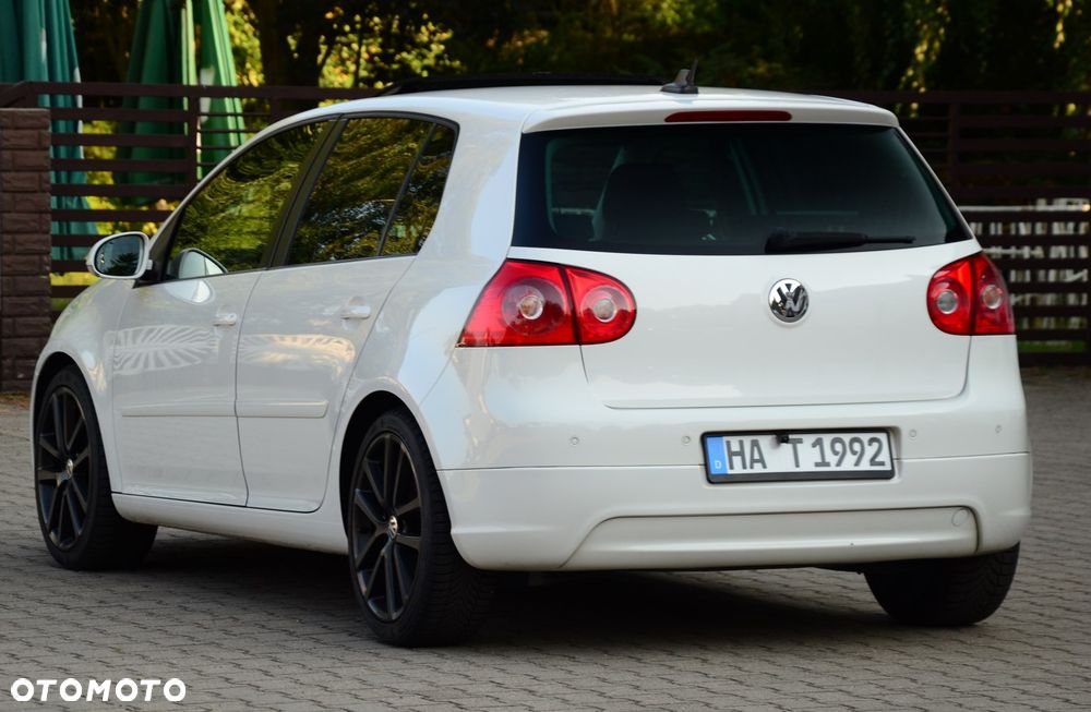 Volkswagen Golf - 16