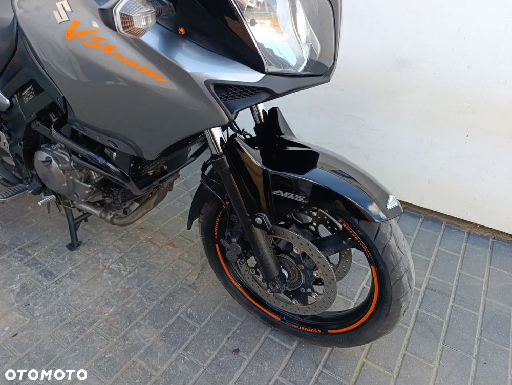 Suzuki V-STROM - 31