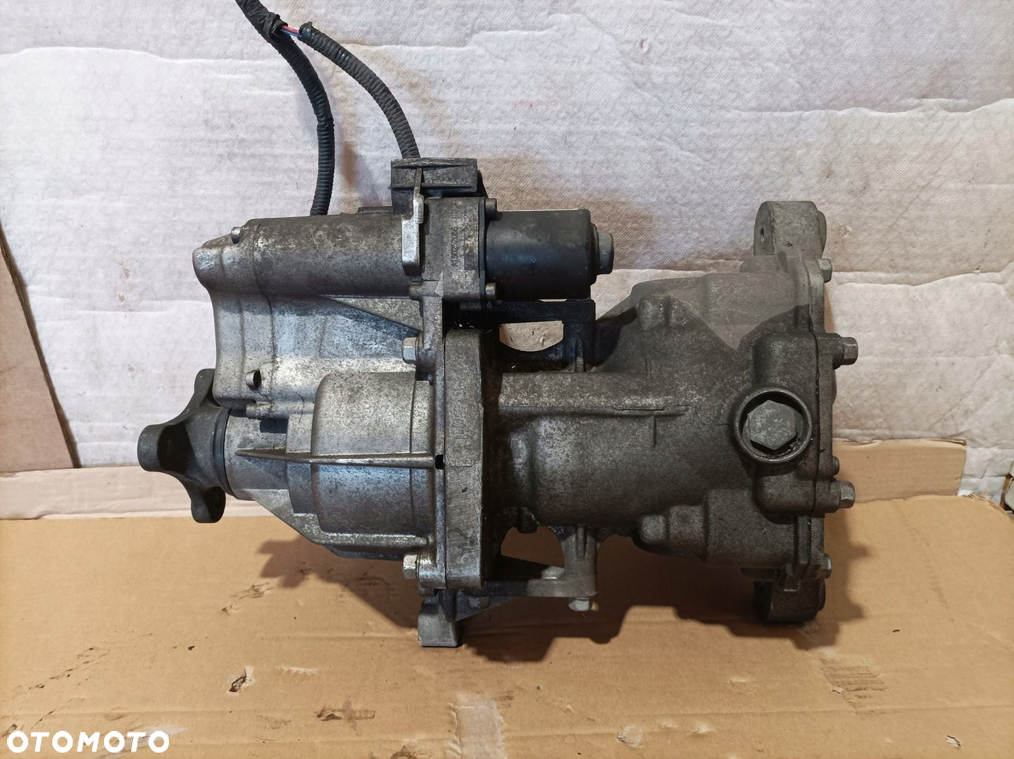 KIA REDUKTOR 4X4 MANUAL 2,2 TYŁ 8558001 WMC M0017948 - 9