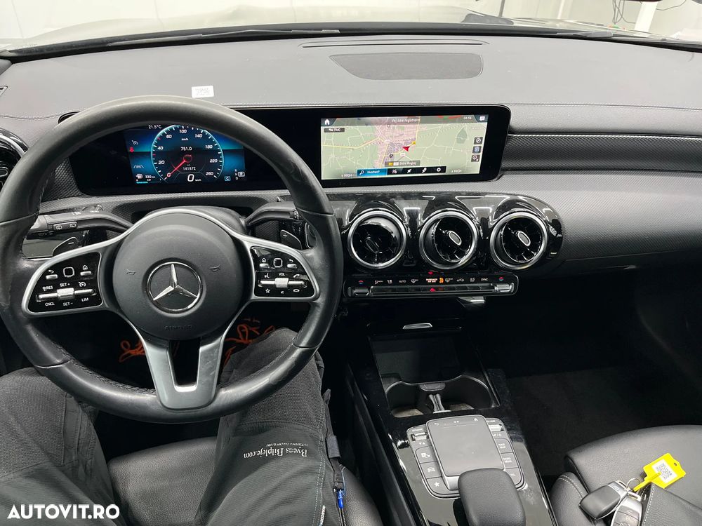 Mercedes-Benz CLA - 8