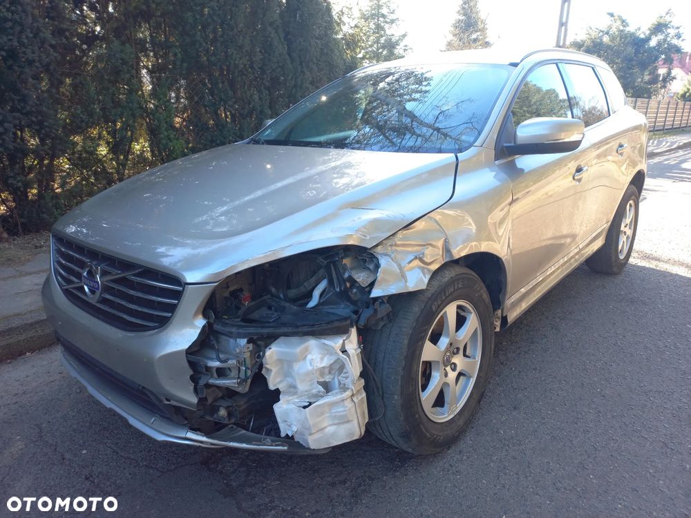 Volvo XC 60 D4 Geartronic Momentum - 2