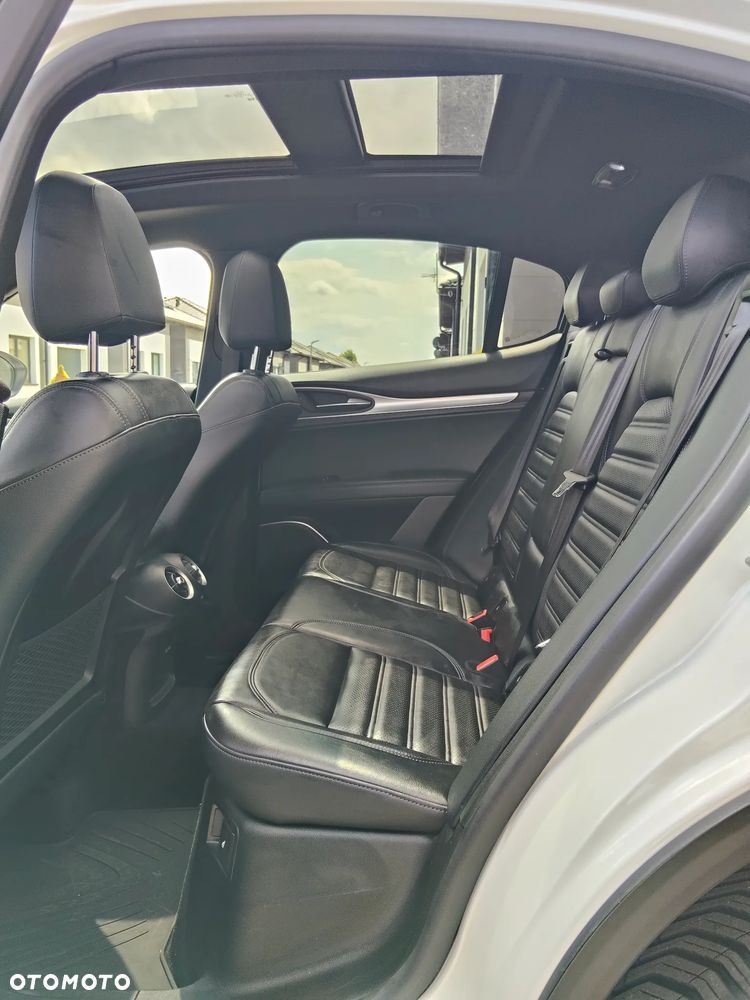 Alfa Romeo Stelvio 2.0 Turbo TI Q4 - 21