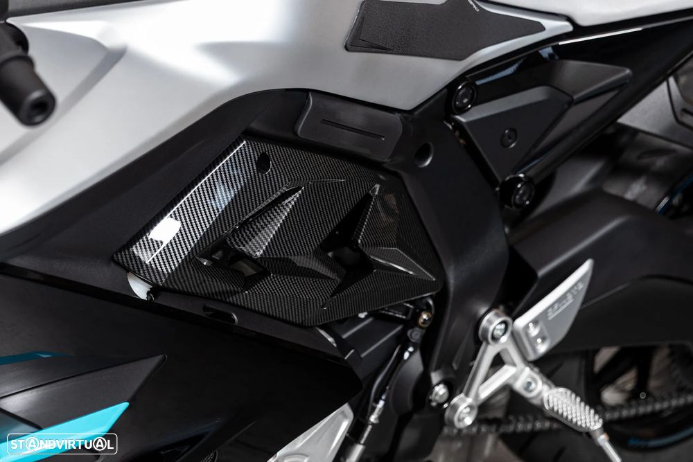 CF Moto 675SR-R - 7