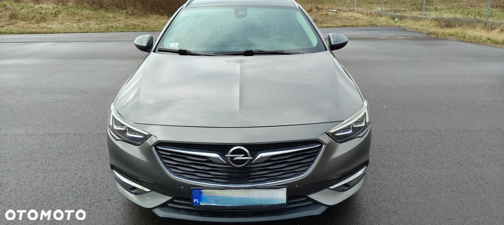 Opel Insignia - 1