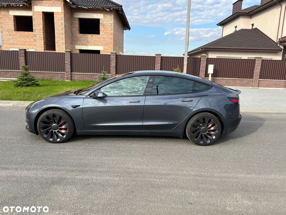 Tesla Model 3 Langstreckenbatterie Allradantrieb Dual Motor - 8