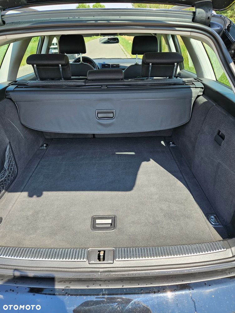 Audi A4 Avant - 22