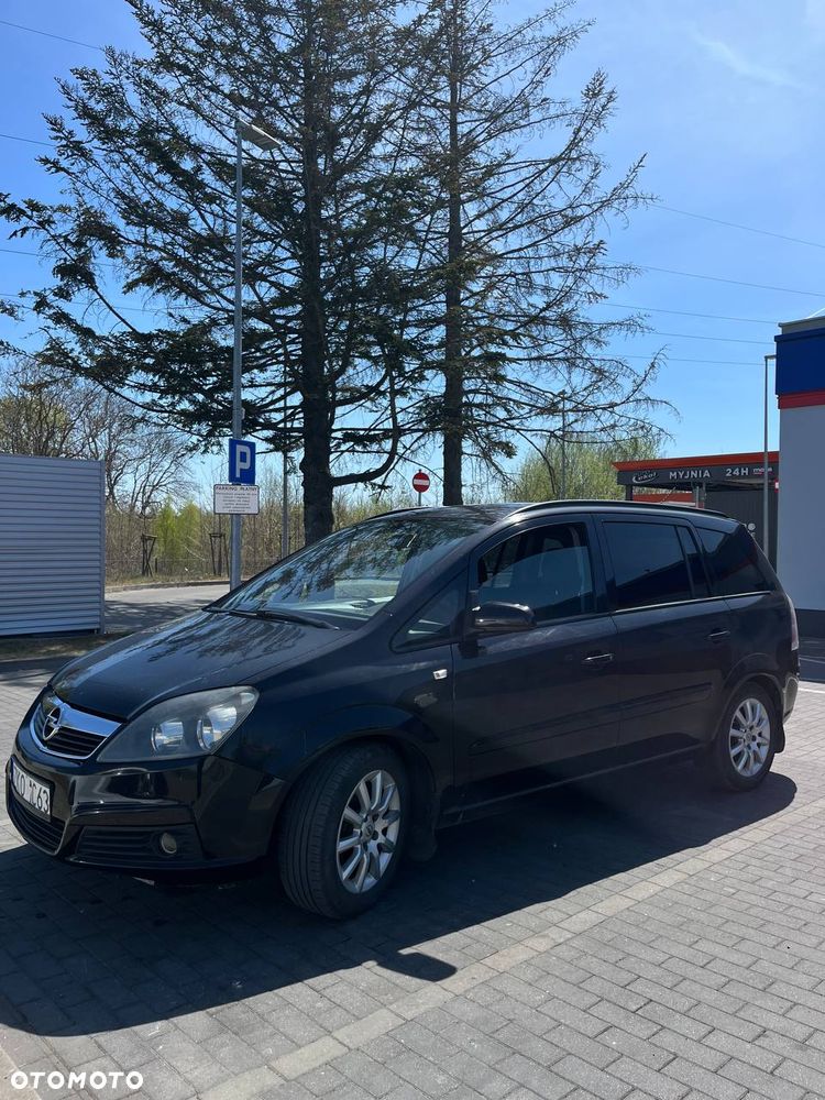 Opel Zafira - 2