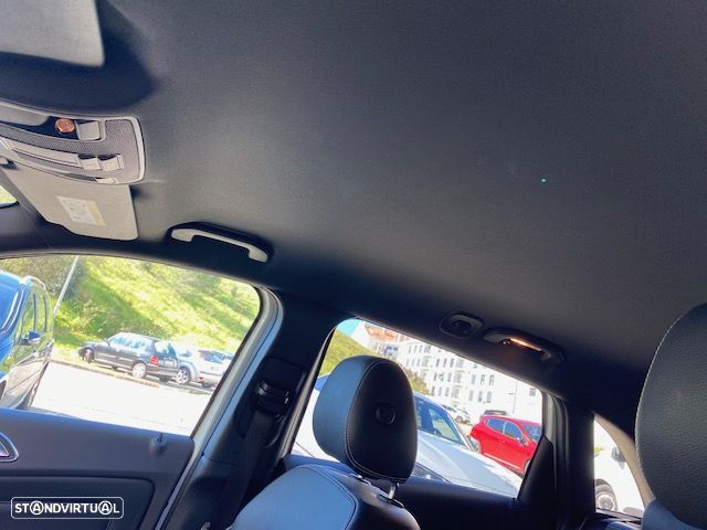 Mercedes-Benz B 180 d AMG Line - 12