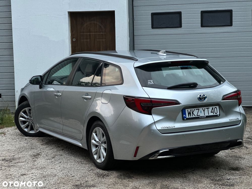 Toyota Corolla 2.0 Hybrid Comfort - 11