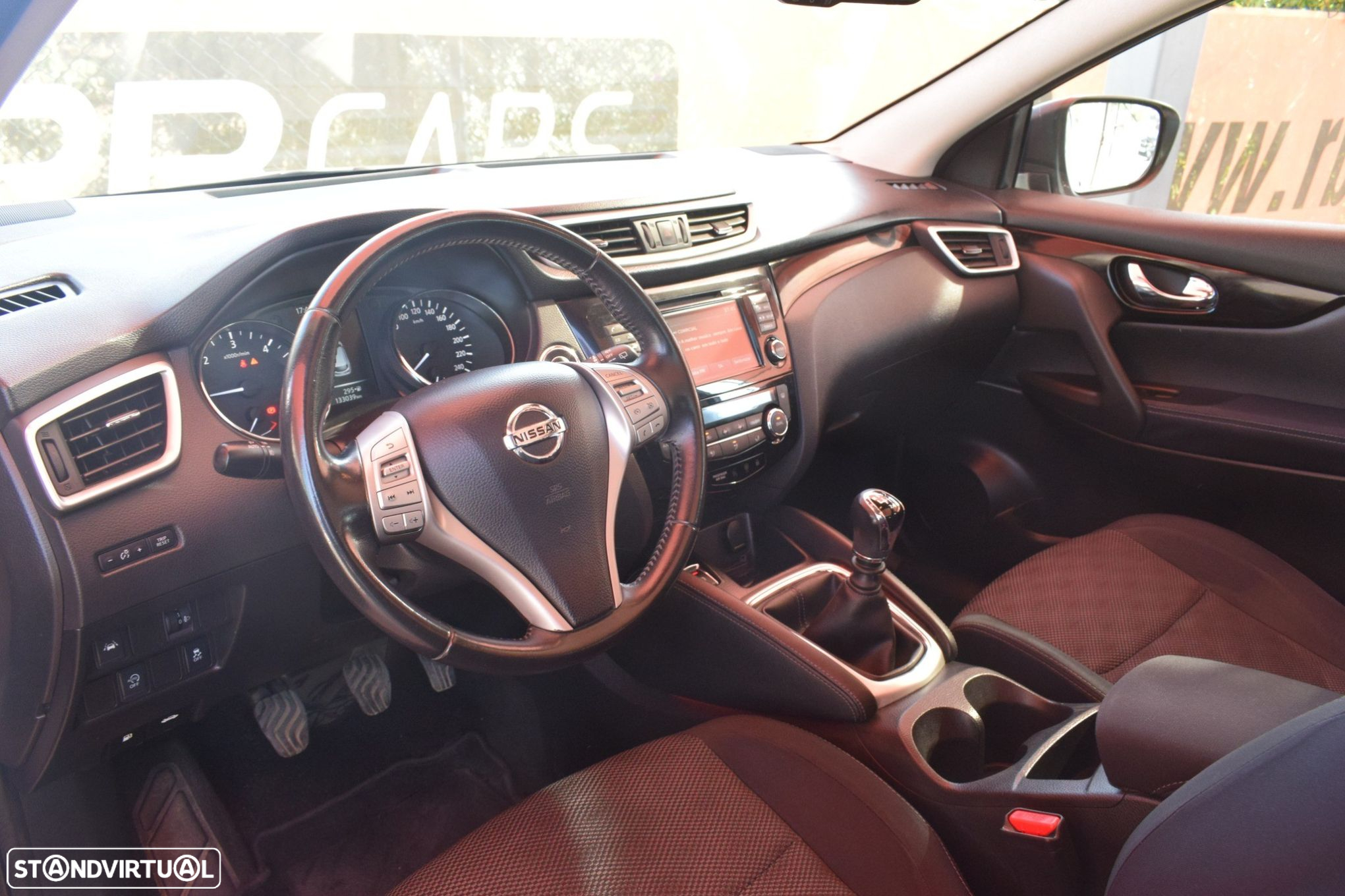 Nissan Qashqai 1.5 dCi N-Connecta 18 - 11
