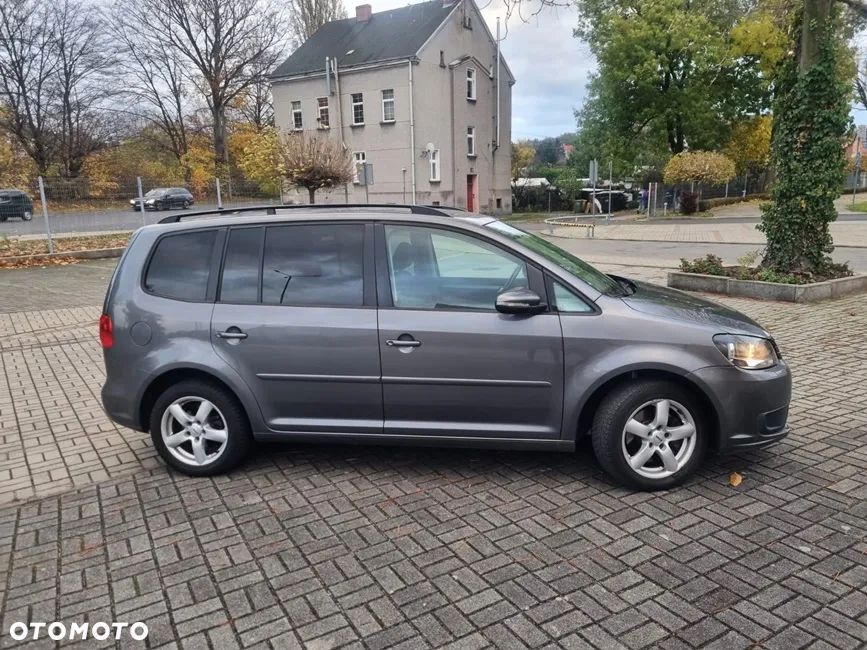 Volkswagen Touran 2.0 TDI Highline - 6