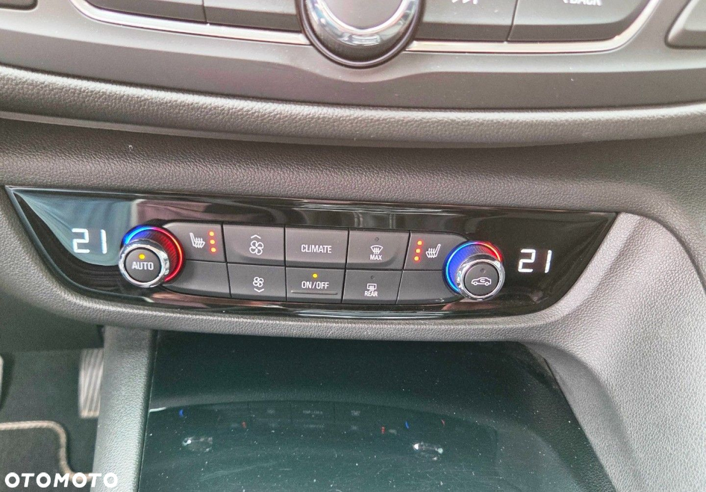 Opel Insignia - 14