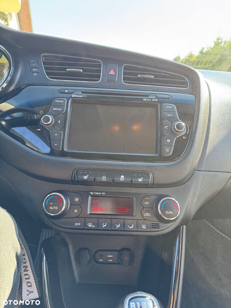 Kia Ceed 1.4 CVVT Dream Team Edition - 16