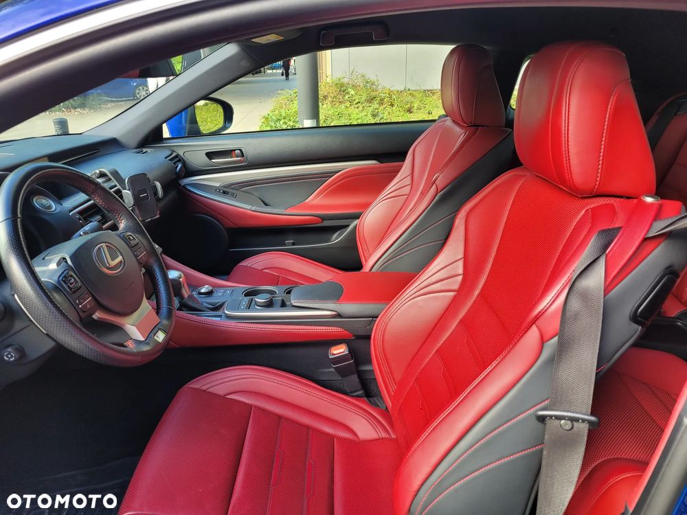 Lexus RC 200t / 300 F Sport - 13