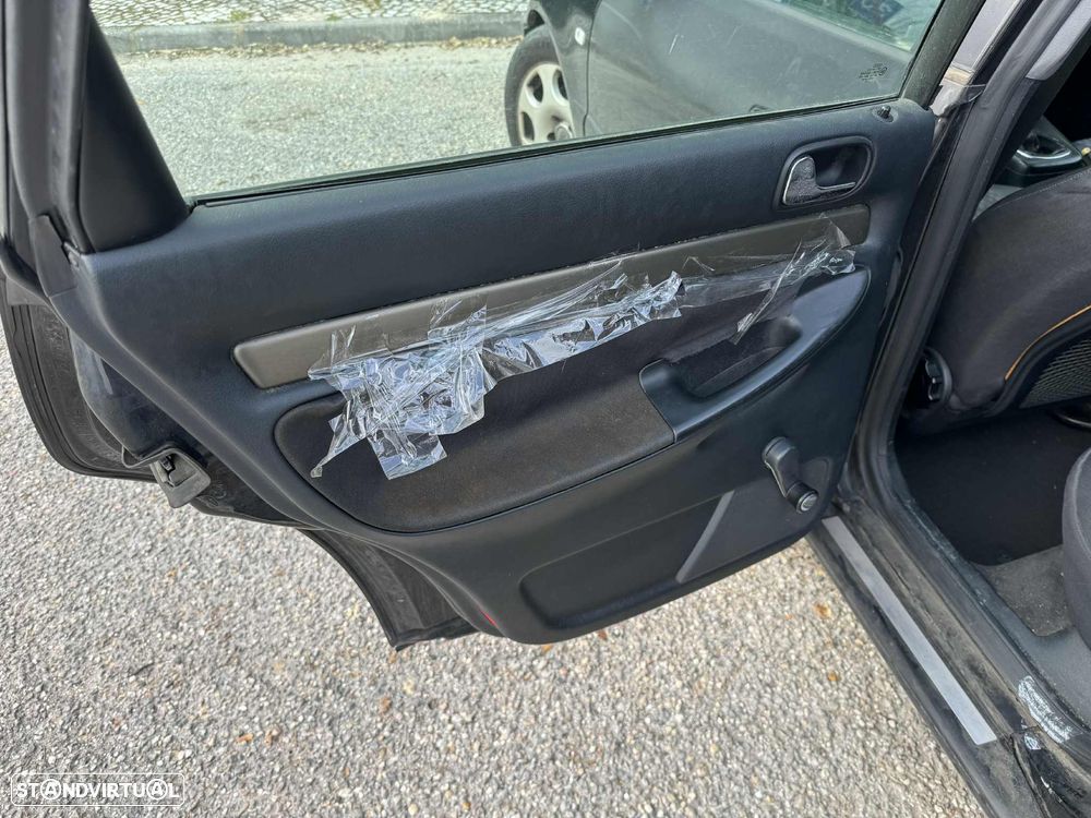 Audi A4 Avant 1.9 TDI Sport - 12